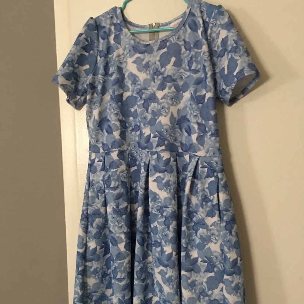 Lularoe Amelia Dress- Blue Floral Pattern- XL